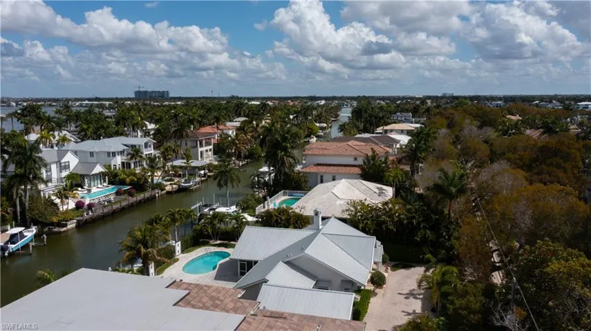 675 18th Ave S, Naples, Florida 34102