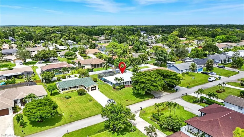 231  Johnnycake  DR, Naples, FL 34110