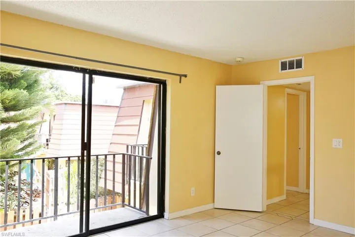 1514 Park Meadows Dr 3, Fort Myers, Florida 33907