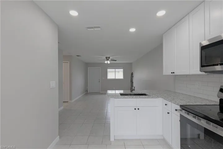 427 NE Pine Island  LN, Cape Coral, FL 33909