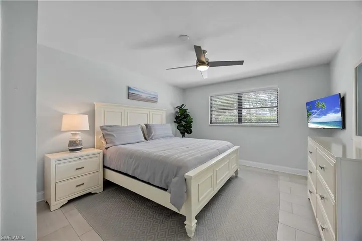 517 108th Ave N, Naples, Florida 34108