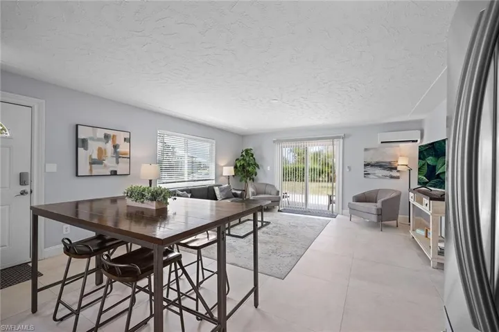 517 108th Ave N, Naples, Florida 34108