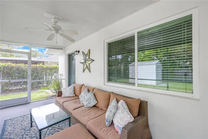 517 108th Ave N, Naples, Florida 34108