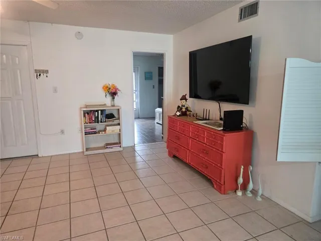 7400 College Pkwy 74d, Fort Myers, Florida 33907