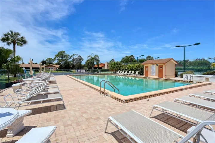6492 Royal Woods Dr # 4, Fort Myers Fl 33908