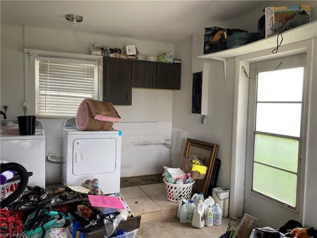 washer and dryer in garage