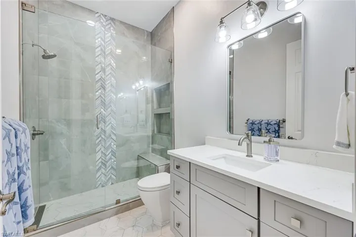 Beautifully updated bathroom