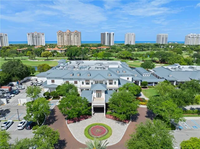 Clubhouse at Pelican Bay