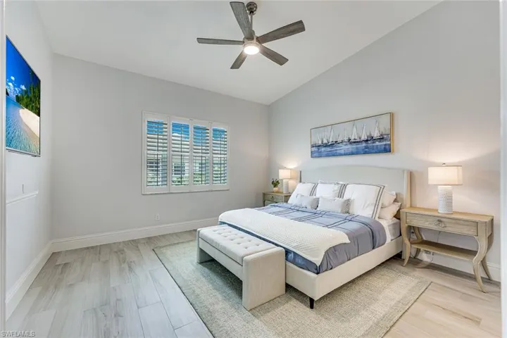 831 Sailaway Ln 202, Naples, Florida 34108