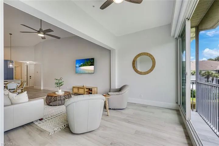 831 Sailaway Ln 202, Naples, Florida 34108
