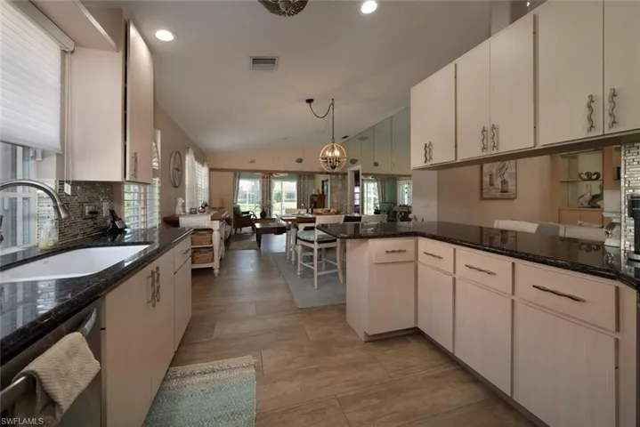 3551  El Verdado  CT, Naples, FL 34109