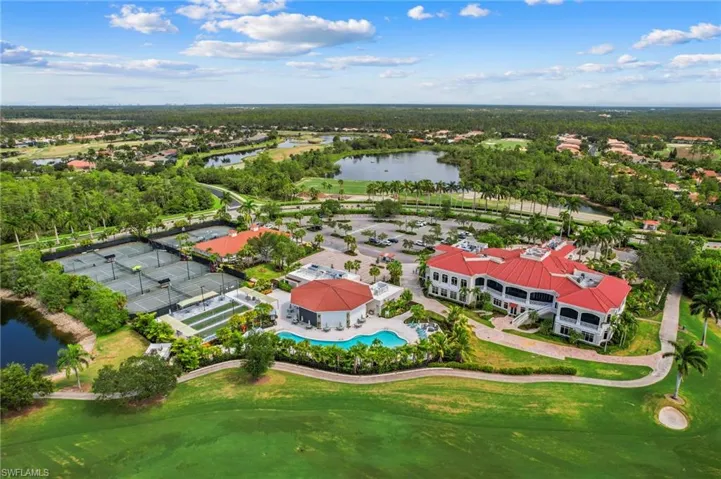 Naples Lakes Country Club