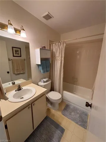 Guest Bath with tiled tub/shower combination