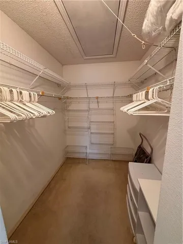 Primary has large walk-in closet