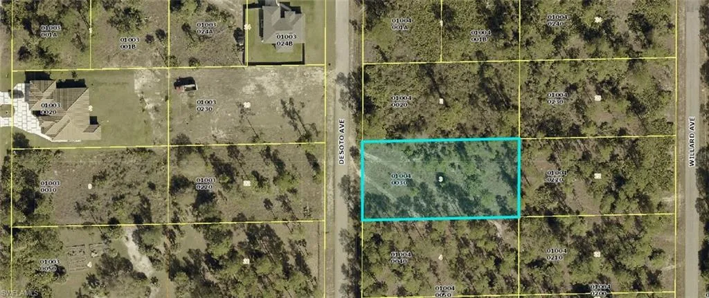 1216  Desoto  AVE, Lehigh Acres, FL 33972
