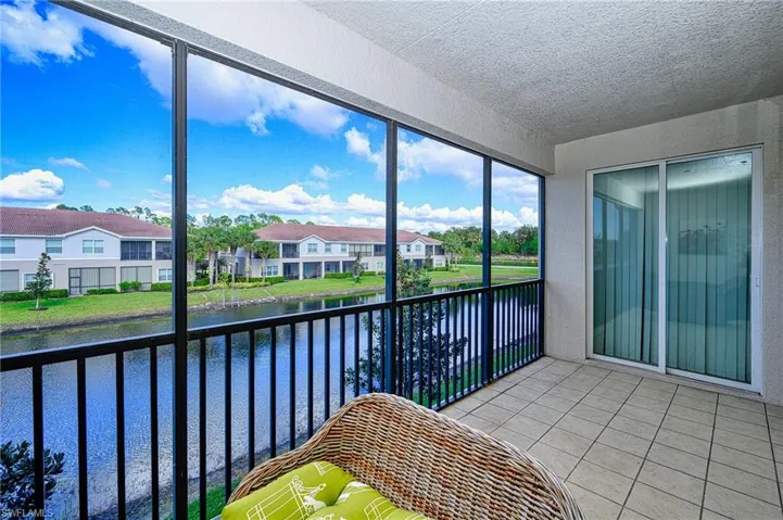 6537  Monterey  PT, Naples, FL 34105