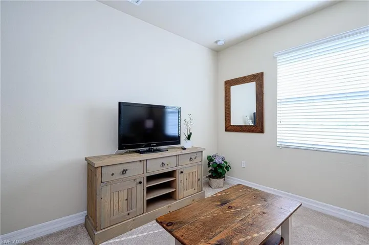 6537  Monterey  PT, Naples, FL 34105