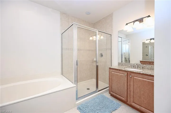 6537  Monterey  PT, Naples, FL 34105