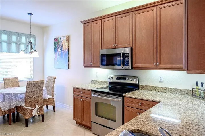 6537  Monterey  PT, Naples, FL 34105