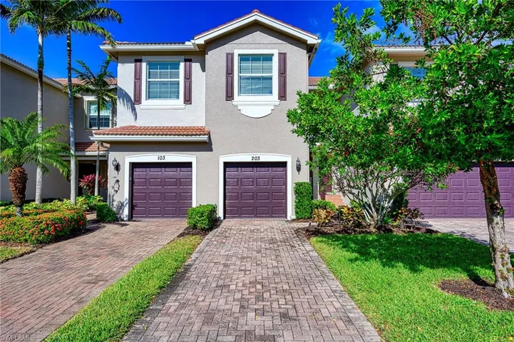 6537  Monterey  PT, Naples, FL 34105