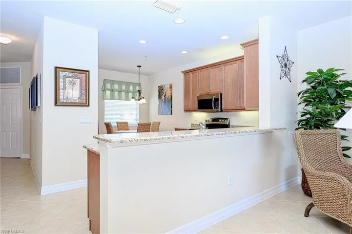 6537  Monterey  PT, Naples, FL 34105