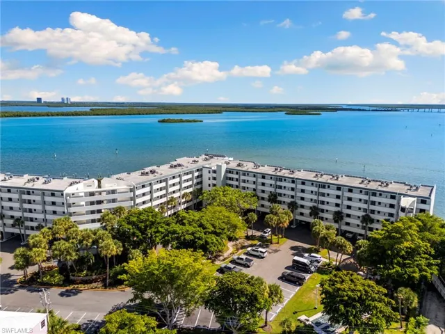 1085 Bald Eagle Dr B206, Marco Island, Florida 34145