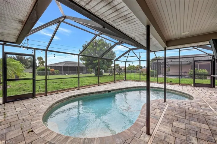 Pool Deck/Lanai