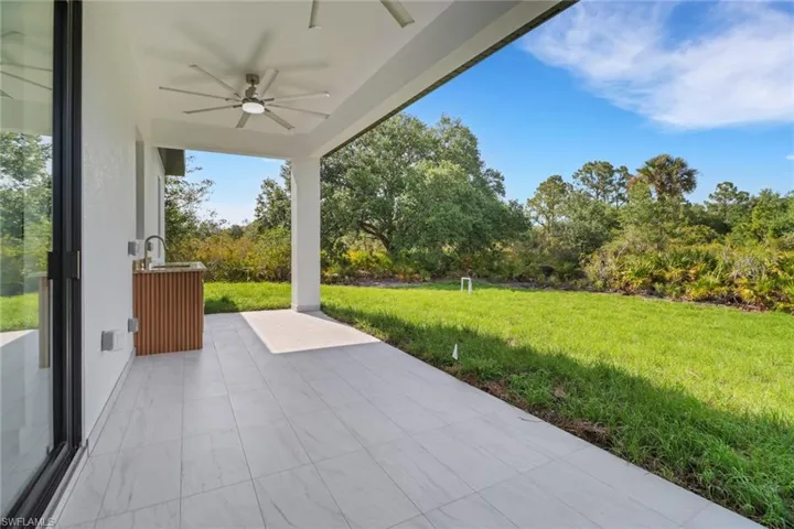 View of patio / terrace with ceiling fan