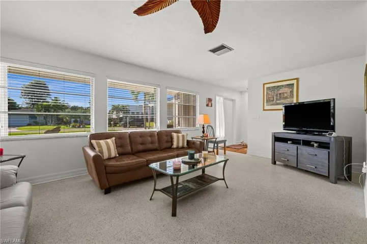 4029 Se 3rd Ave, Cape Coral, Florida 33904