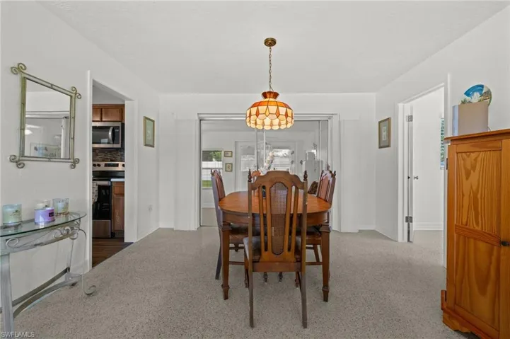 4029 Se 3rd Ave, Cape Coral, Florida 33904