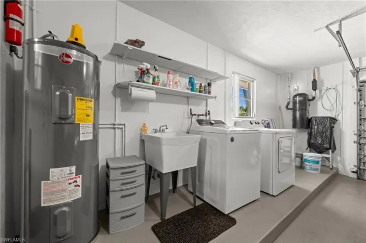 4029 Se 3rd Ave, Cape Coral, Florida 33904
