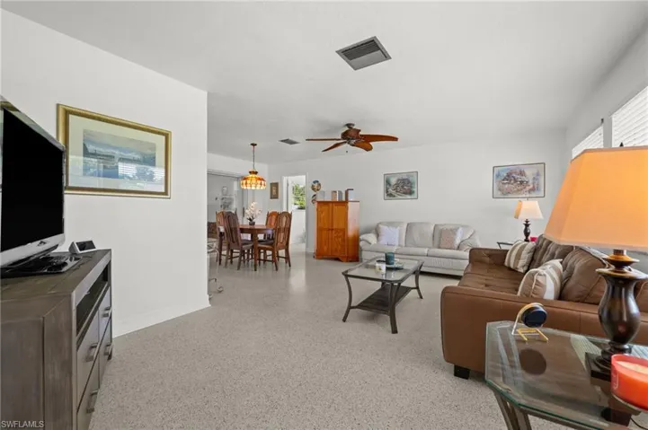 4029 Se 3rd Ave, Cape Coral, Florida 33904