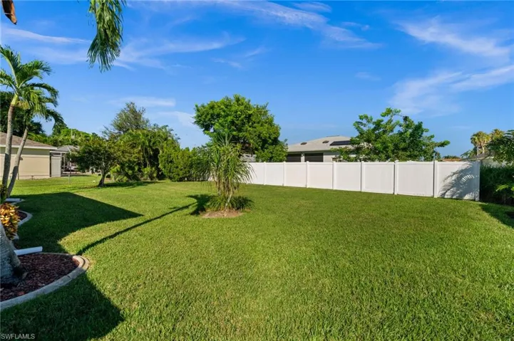 4029 Se 3rd Ave, Cape Coral, Florida 33904