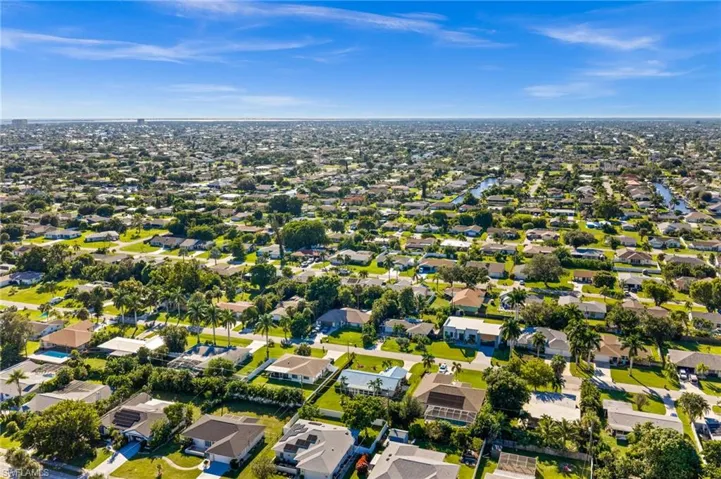 4029 Se 3rd Ave, Cape Coral, Florida 33904