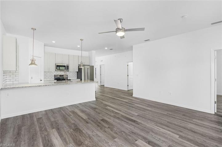 537-539 SE 6th  TER, Cape Coral, FL 33990