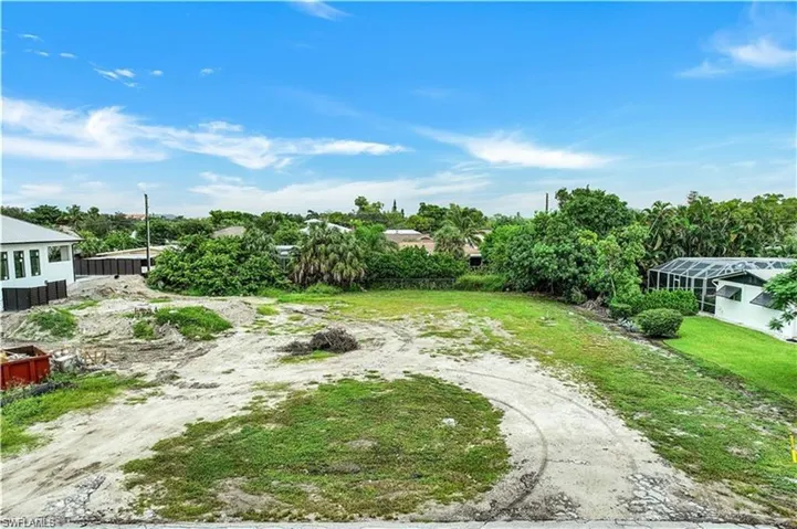 1081 Morningside DR, NAPLES FL 34103