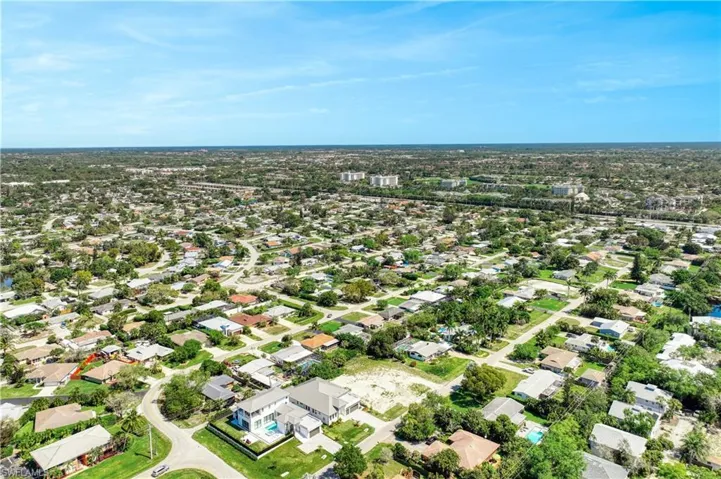 1081 Morningside DR, NAPLES FL 34103