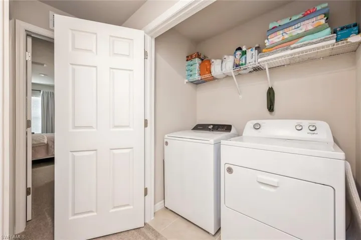 15401  Wildflower  CIR, Naples, FL 34119