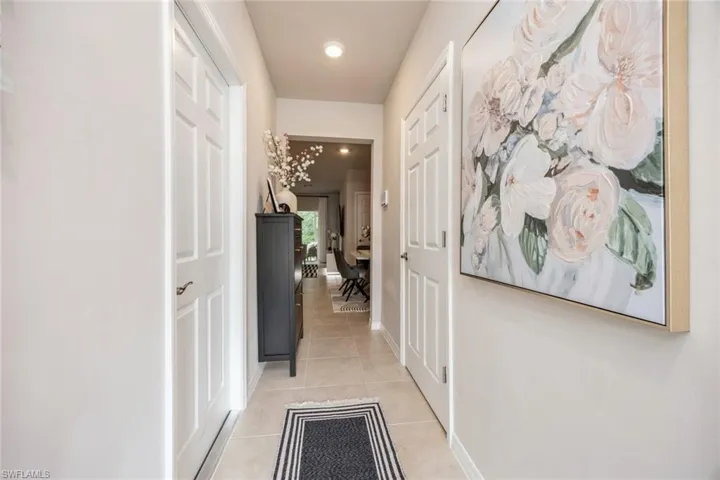 15401  Wildflower  CIR, Naples, FL 34119