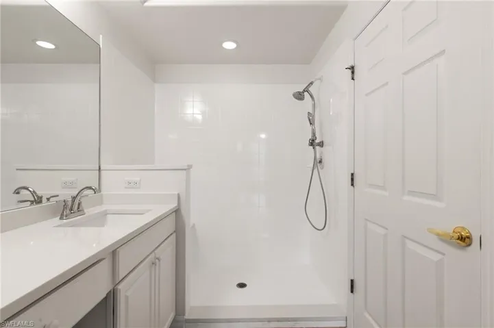 1335 Henley St # 802, Naples, Florida 34105