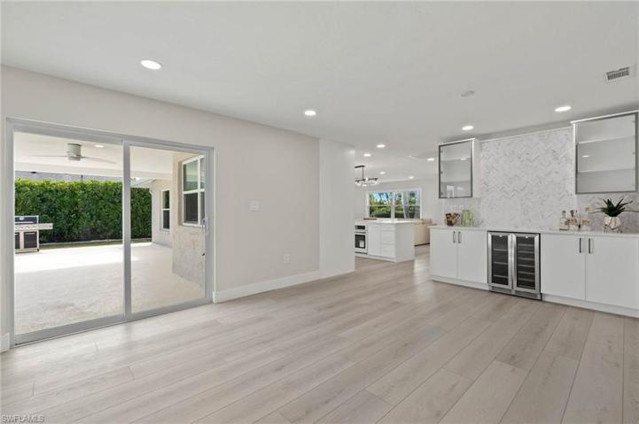 Dining Room Area with Butler Pantry
