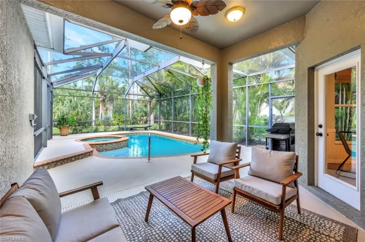 Covered lanai space