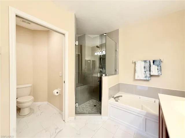 6817  Sterling Greens  DR, Naples, FL 34104
