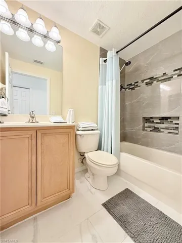 6817  Sterling Greens  DR, Naples, FL 34104