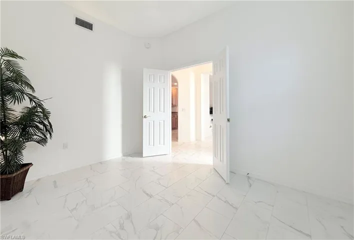 6817  Sterling Greens  DR, Naples, FL 34104