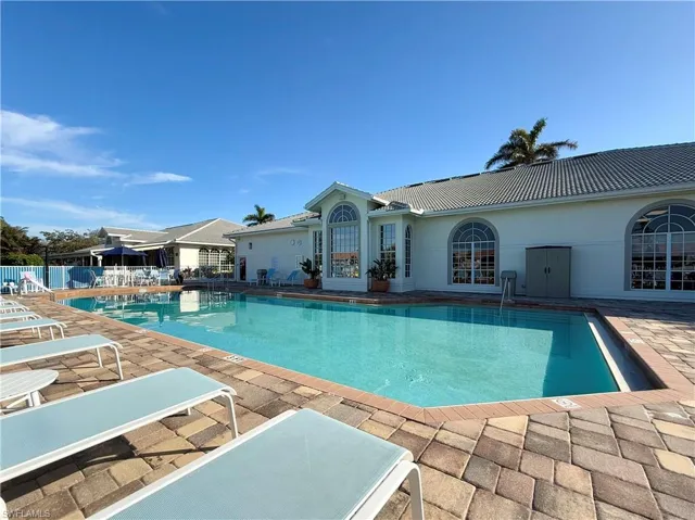 6817  Sterling Greens  DR, Naples, FL 34104