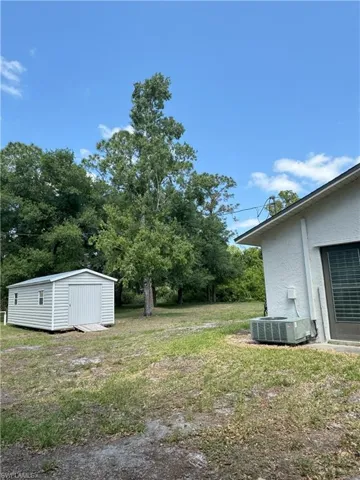 507  Maple N AVE, Lehigh Acres, FL 33972