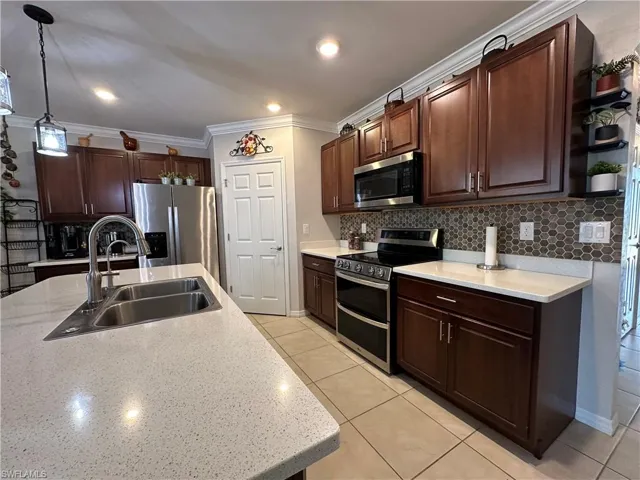 1708 Nw 29th Ter, Cape Coral, Florida 33993