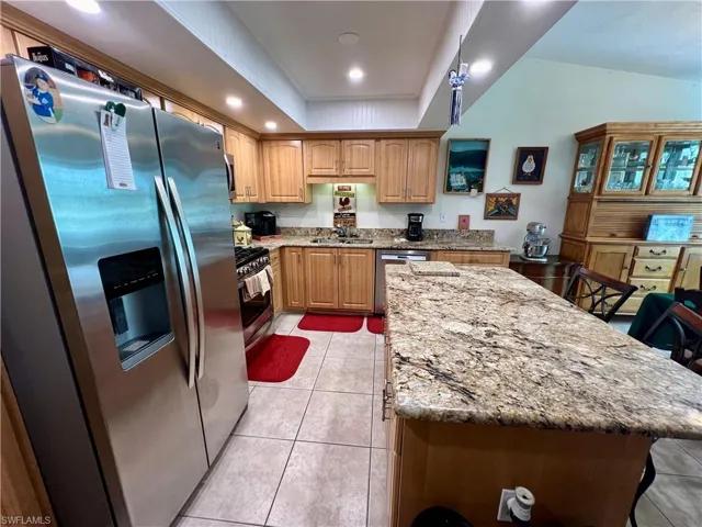 19944  Lake Vista  CIR, Lehigh Acres, FL 33936