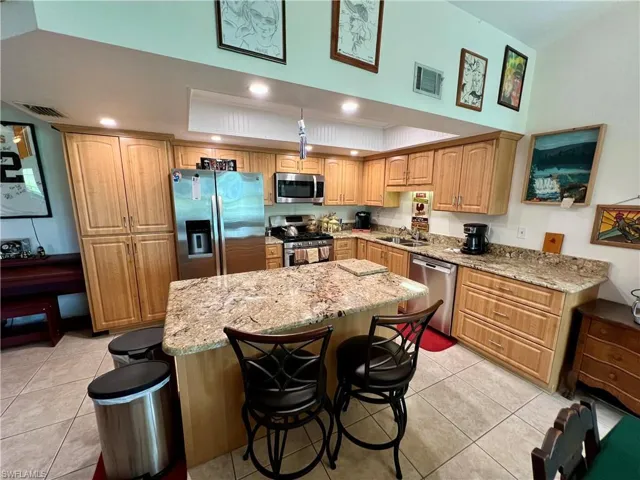 19944  Lake Vista  CIR, Lehigh Acres, FL 33936